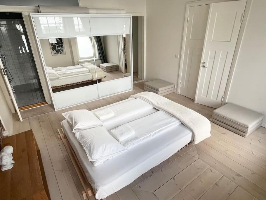 Void Apartment