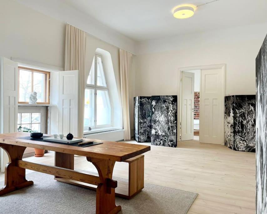 Apartment Void